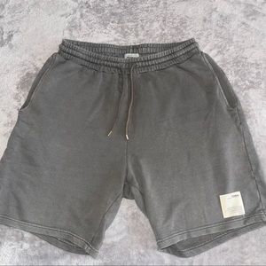 Grey Pull&Bear Men’s jogger shorts
